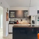 Beautiful Rhapsody With Pool In Vila *