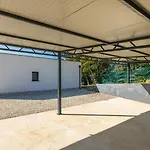 Beautiful Rhapsody With Pool In Vila