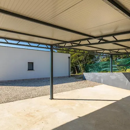 Beautiful Rhapsody With Pool In Vila
